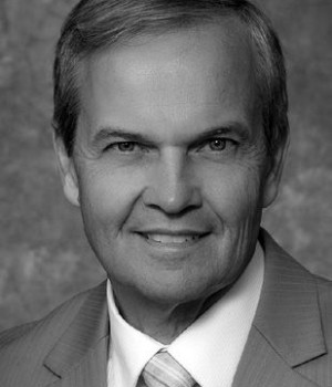 Photo of Dr Dale Aeschliman MD Photo of Dr Dale Aeschliman MD