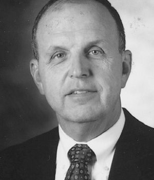 Photo of Dr Michael  Arata MD Photo of Dr Michael  Arata MD