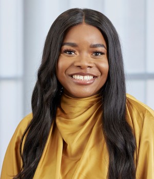 Photo of Dr Samina Martin MD Photo of Dr Samina Martin MD
